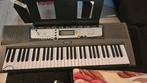 Yamaha keyboard, Yamaha, Ophalen of Verzenden, Met standaard, 61 toetsen