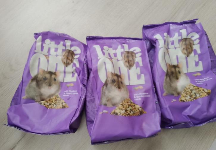Nieuw 3 zakken Little One Dwerghamstervoer 400 Gram per stuk, Dieren en Toebehoren, Dierenvoeding, Knaagdier of Konijn, Ophalen