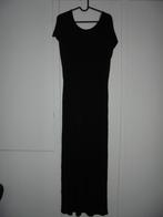 Lange zwarte jurk maat 40, Maat 38/40 (M), Ophalen of Verzenden, Onder de knie, Zo goed als nieuw