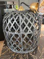 Zwarte rieten hanglamp, Huis en Inrichting, Lampen | Hanglampen, Ophalen, Gebruikt, Overige materialen, Minder dan 50 cm
