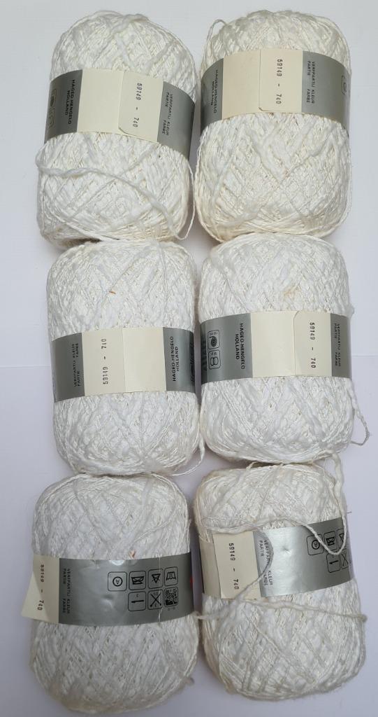 10 bolletjes wit + 1 bol blauw, Hobby en Vrije tijd, Breien en Haken, Nieuw, Breien of Haken, Wol of Garen, Ophalen