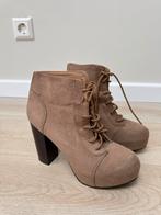 Te koop enkellaarzen beige hoge hakken, Kleding | Dames, Schoenen, Beige, Lage of Enkellaarzen, Ophalen of Verzenden, Zo goed als nieuw