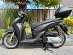 Honda motor scooter SH300i ABS - 2016 - slechts 6600km, Motoren, Scooter, 300 cc, Particulier, Minimaal motorrijbewijs A2