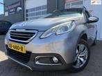 Peugeot 2008 1.2 PureTech Allure met panoramadak en trekhaak, Voorwielaandrijving, Electronic Stability Program (ESP), Gebruikt