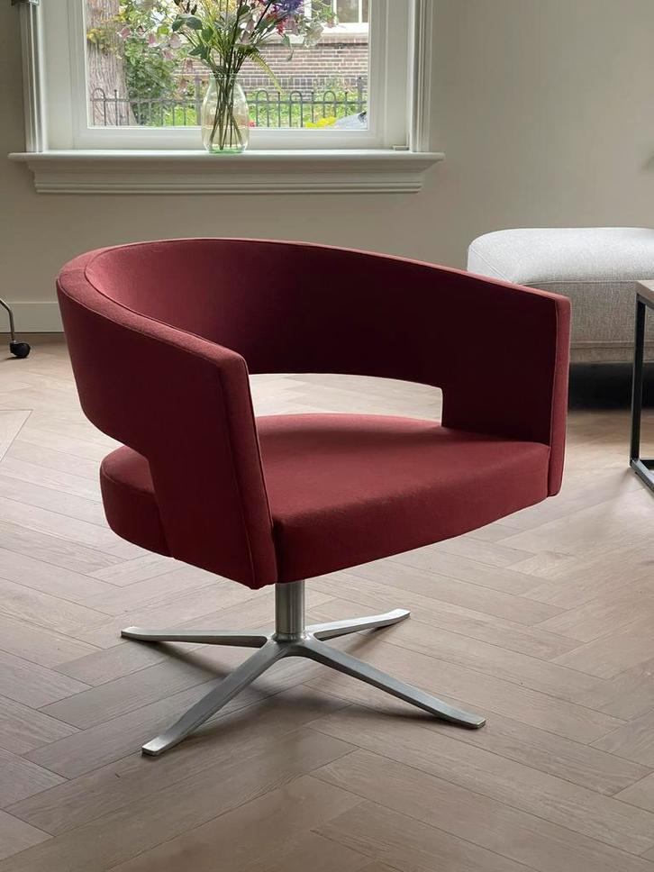 Montis Turner Design Fauteuil, Huis en Inrichting, Fauteuils, Zo goed als nieuw, Stof, 50 tot 75 cm, Ophalen