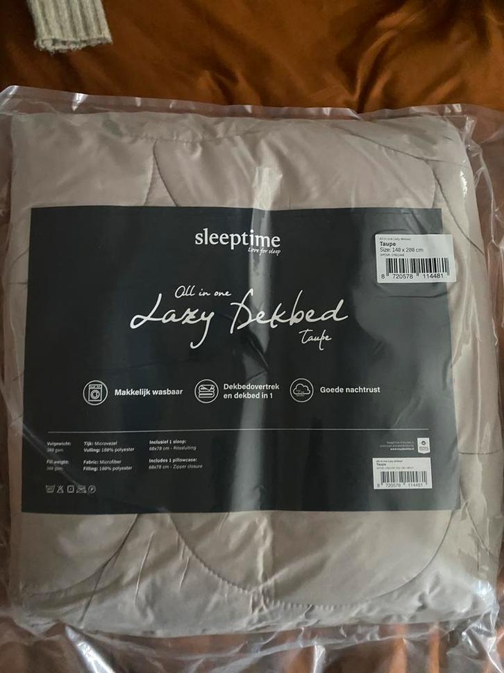 Dekbed + overtrek in 1 Lazy dekbed, Huis en Inrichting, Slaapkamer | Beddengoed, Nieuw, Dekbedovertrek, Overige maten, Beige, Ophalen of Verzenden