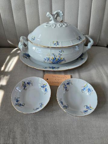 Soepterrine en 2 schaaltjes van Thun  beschikbaar voor biedingen