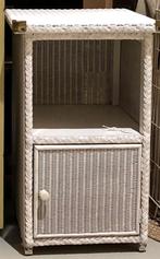 Brocante Lloyd Loom nachtkastje / jaren '30 / wit, Ophalen