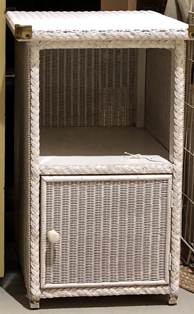 Brocante Lloyd Loom nachtkastje / jaren '30 / wit, Antiek en Kunst, Curiosa en Brocante, Ophalen