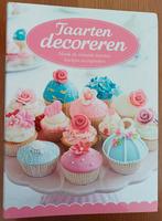 Verzamelalbum met 25 tijdschriften over taarten decoreren, Ophalen of Verzenden, Zo goed als nieuw, Taarten, Boek of Tijdschrift