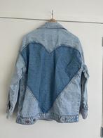 Zara spijkerjas denim hart achterop maat M-L valt oversized, Blauw, Zara, Maat 42/44 (L), Ophalen of Verzenden