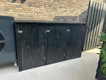 Douglas houten container ombouw, kliko hok, containerberging beschikbaar voor biedingen