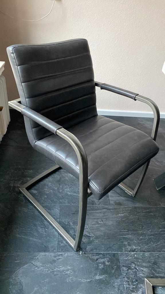 4 stoelen antracietkleurige met metalen frame, Huis en Inrichting, Stoelen, Gebruikt, Vier, Grijs, Ophalen