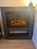 Elektrische Haard Livin Flame met ombouw - Sfeervol & Warm, Huis en Inrichting, Haarden, Ophalen, Gebruikt, Vrijstaande haard