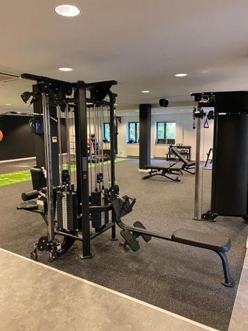 Oemmebi Black / Technogym kracht Multi /4-station Technogym beschikbaar voor biedingen