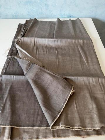 Lap 225x160 kreukel tweezijdige viscose/linnen/polyester beschikbaar voor biedingen