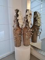 Mooie Taupe Vazen - Lichtgewicht & Stijlvol, Kunststof, Overige kleuren, Ophalen of Verzenden, Zo goed als nieuw