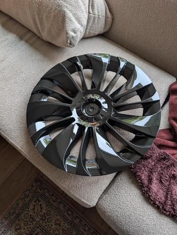 Tesla Model3 Wieldoppen 18" glanzend beschikbaar voor biedingen