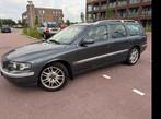 Volvo V70 - Titanium 2.5 T AUT 2003 Grijs - Leder, Auto's, Volvo, 1800 kg, 2521 cc, Stationwagon, Grijs