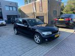 BMW 1-serie 118i High Executive Airco CruiseControl PDC NAP, 1-Serie, Achterwielaandrijving, 4 cilinders, 129 pk