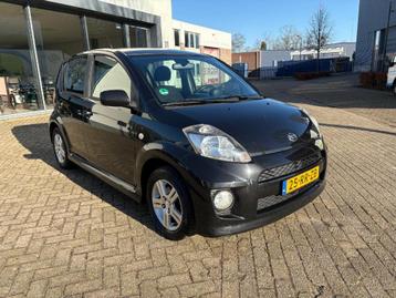 ✅Daihatsu Sirion 2 - 1.3-16V Comfort Sport ✅ beschikbaar voor biedingen