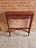 Antieke Sidetable met Houten Details, Ophalen