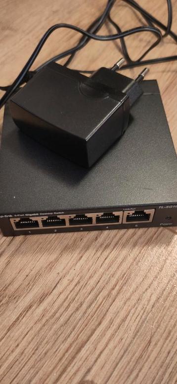 TP-Link TL-SG105S Gigabit Switch - 5 Poorts beschikbaar voor biedingen