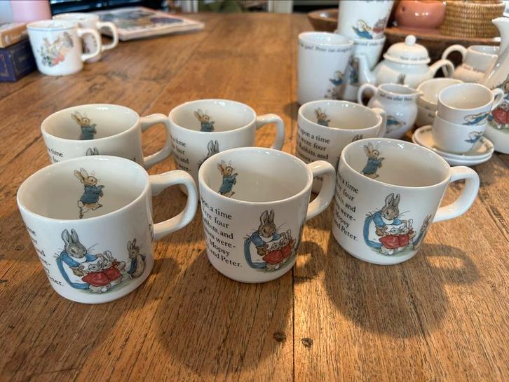 Wedgewood Peter Rabbit - 6 mokken, Antiek en Kunst, Antiek | Servies los, Ophalen