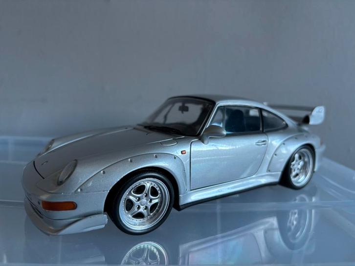 Porsche 911 993 GT2 UT Models 1/18, Hobby en Vrije tijd, Modelauto's | 1:18, Gebruikt, Auto, UT Models, Ophalen