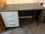 Gispen bureau grijs metaal, Huis en Inrichting, Bureaus, Ophalen, Zo goed als nieuw