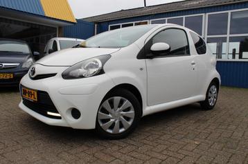 Toyota Aygo 1.0 VVT-i "Aspiration-Tom Tom" (bj 2014) beschikbaar voor biedingen