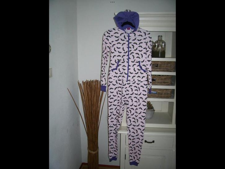 Onesie, Jumpsuit "Snorren" print hooded, Kinderen en Baby's, Kinderkleding | Overige, Zo goed als nieuw, Jongen of Meisje, Ophalen of Verzenden