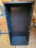 Zwarte IKEA kast met lichte beschadigingen, Ophalen