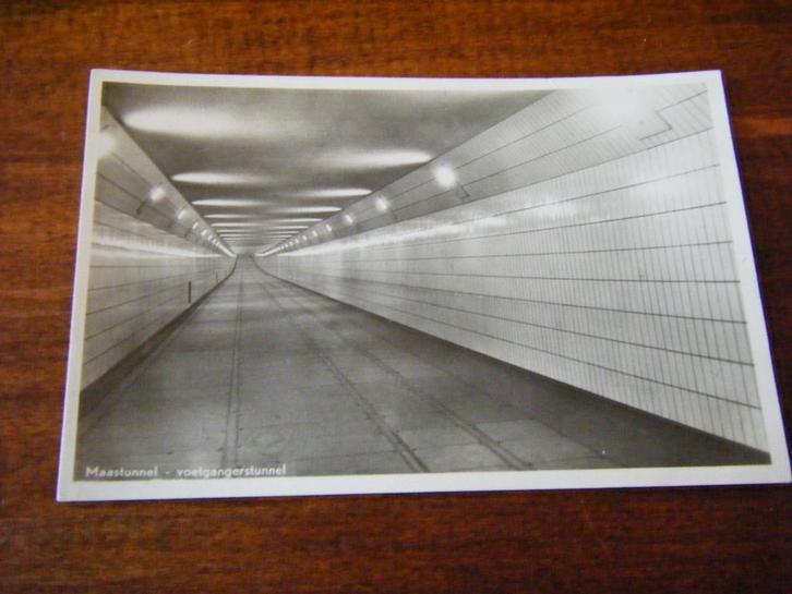 D37 - Rotterdam - Maastunnel - Mooi/Oud - 3, Verzamelen, Ansichtkaarten | Nederland, Zuid-Holland, 1940 tot 1960, Verzenden
