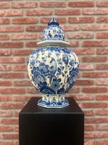 delfts blauwe pot 47 cm hoog beschikbaar voor biedingen