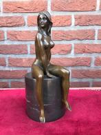 prachtig bronzen beeld, zittend naakt, Ophalen of Verzenden