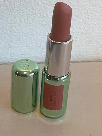 clinique latte pop matte lipstick beschikbaar voor biedingen