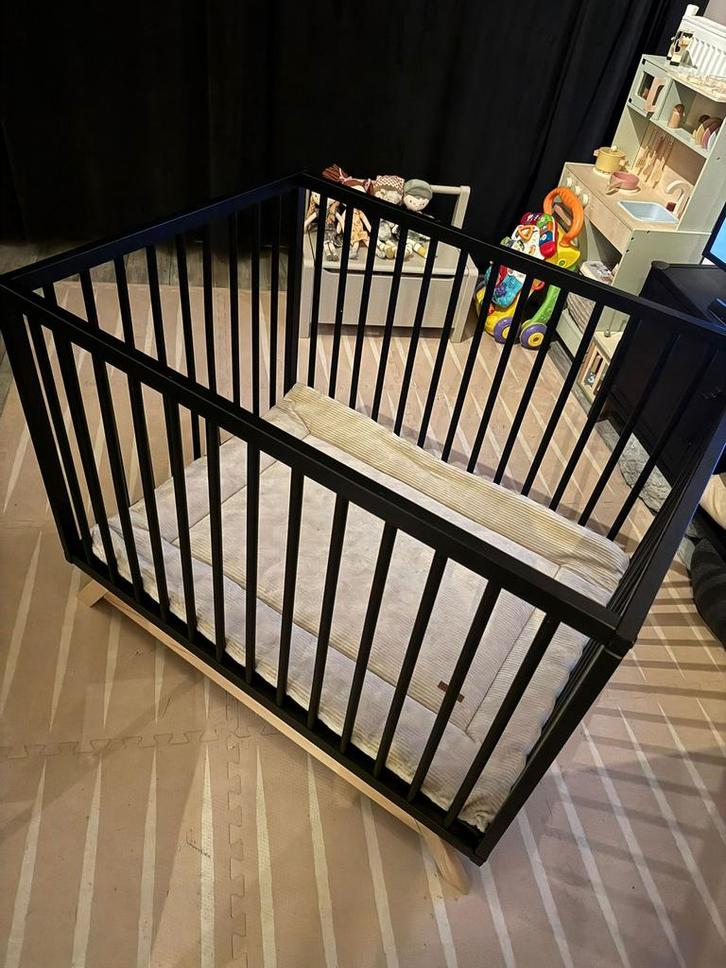 Prénatal Savi Box (zwart)., Kinderen en Baby's, Boxen, Zo goed als nieuw, Rechthoekig, In hoogte verstelbaar, Ophalen