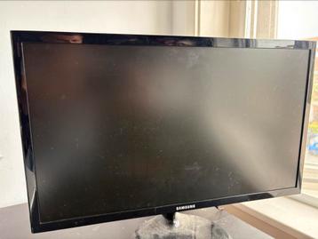 Samsung 22” color display scherm beschikbaar voor biedingen