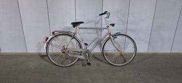 Batavus herenfiets met terugtraprem in goede en nette staat. beschikbaar voor biedingen