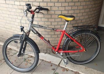 Gazelle Shark Jongensfiets 24 Inch en een crossfiets beschikbaar voor biedingen