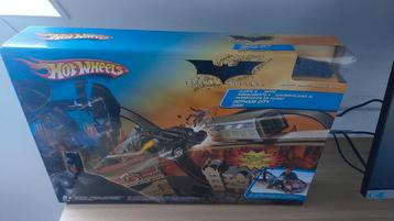 Hotwheels Batman Gotham City Chase (sealed) beschikbaar voor biedingen