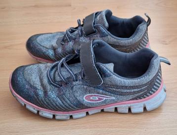 Grijze sportschoenen, sneakers, schoenen maat 36 beschikbaar voor biedingen