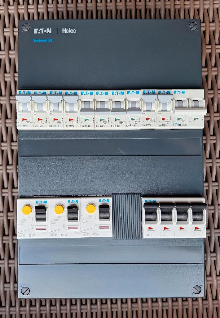 Eaton Holec groepenkast Fornuisgroep meterkast stoppenkast, Doe-het-zelf en Verbouw, Elektra en Kabels, Gebruikt, Overige typen