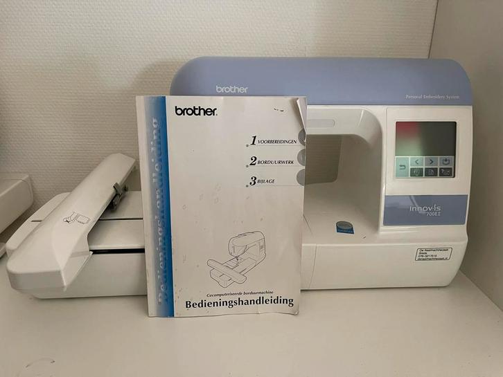 Brother Innov-is 700E Borduurmachine, Hobby en Vrije tijd, Naaimachines en Toebehoren, Gebruikt, Naaimachine, Brother, Ophalen of Verzenden