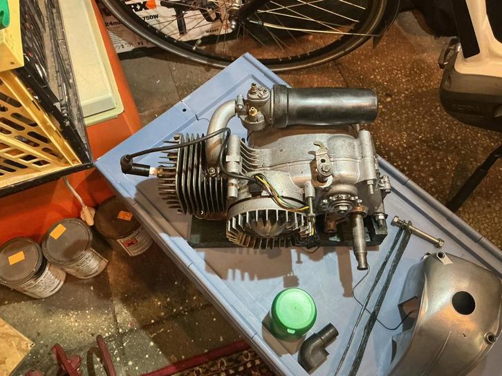 EITANK GEREVISEERD MOTORBLOK COMPLEET ONTSTEKING CARBURATEUR, Fietsen en Brommers, Brommeronderdelen | Kreidler, Zo goed als nieuw