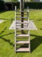 Mooie stevige trap, Doe-het-zelf en Verbouw, Ladders en Trappen, Gebruikt, Ophalen