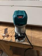 Makita RT0700CX3J frees, Minder dan 1 liter, Ophalen of Verzenden, Zo goed als nieuw, 3 snelheden of meer