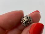 X637 Pandora goud op zilveren bedel rondjes, Sieraden, Tassen en Uiterlijk, Bedels, Pandora, Ophalen of Verzenden, X, Zilver