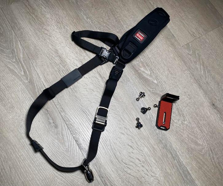 Carry Speed Slim mark III camerariem, Audio, Tv en Foto, Fotografie | Statieven en Balhoofden, Gebruikt, Overige typen, Minder dan 150 cm
